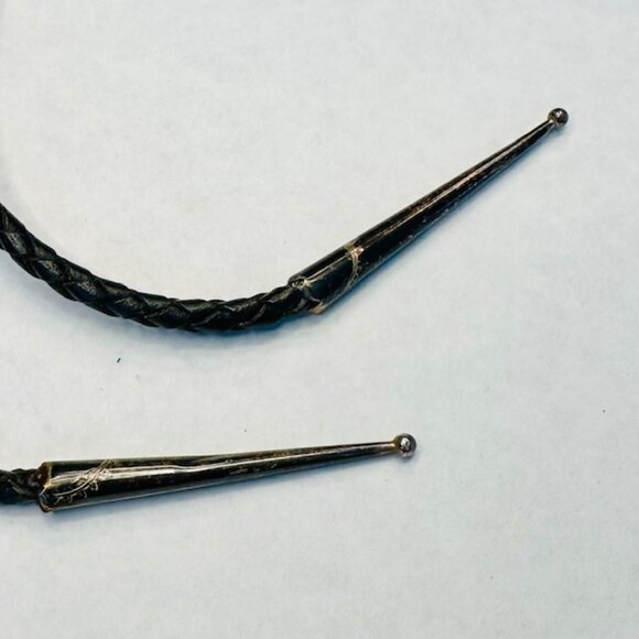 Vintage Sterling Silver Hourglass Bolo Tie - Picture 4 of 5